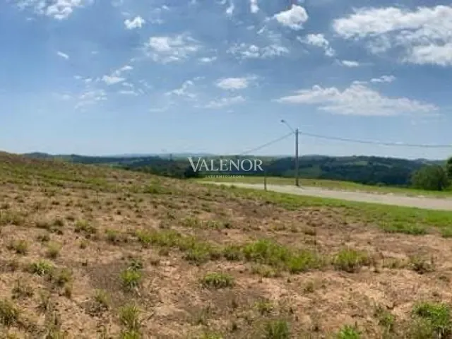 Terreno com 800m², à venda, no bairro Aglomeração Urbana de Jundiaí em Itupeva