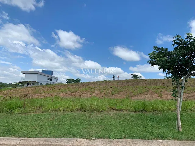 Terreno com 800m², à venda, no bairro Aglomeração Urbana de Jundiaí em Itupeva