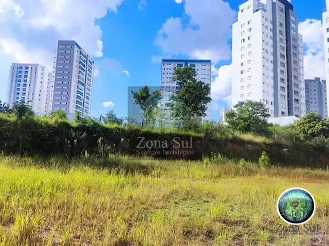 Terreno com 10m² 3 quartos e 2 banheiros, à venda, no bairro Parque Campolim em Sorocaba