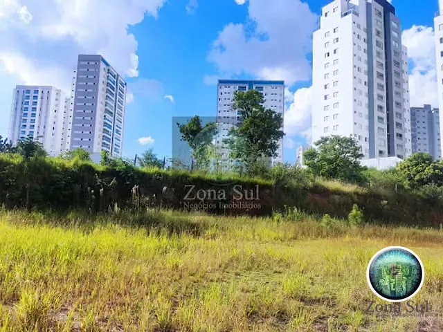 Terreno com 10m² 3 quartos e 2 banheiros, à venda, no bairro Parque Campolim em Sorocaba