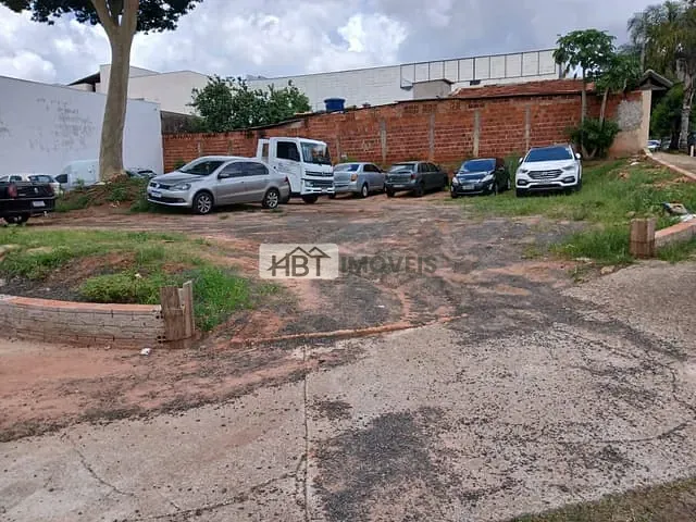 Terreno com 242m², à venda, no bairro Vila Engler em Bauru