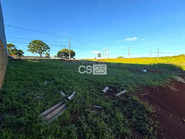 Terreno com 1379m², à venda, no bairro Conjunto Vivi Xavier em Londrina