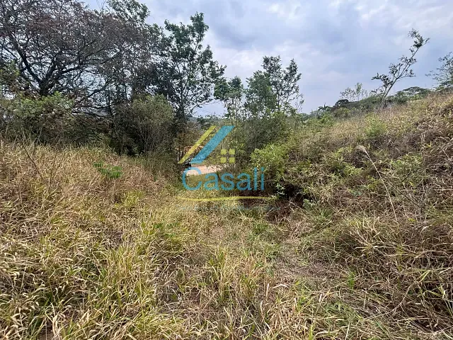 Terreno com 2698m², à venda, no bairro Planalto Verde em São Roque