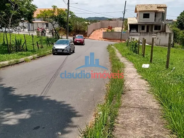 Terreno à venda, no bairro Roma em Volta Redonda