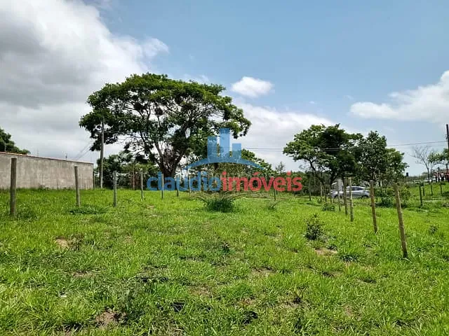 Terreno à venda, no bairro Roma em Volta Redonda