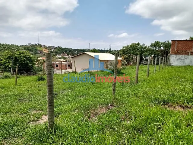 Terreno à venda, no bairro Roma em Volta Redonda