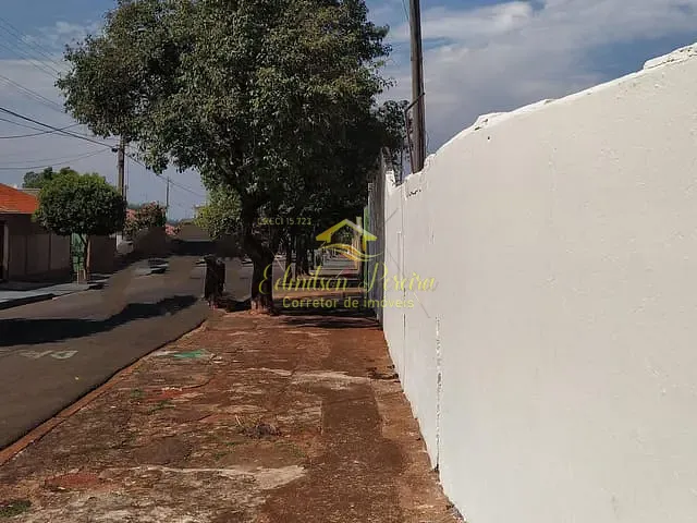 Terreno com 414m², à venda, no bairro ARMINDO GUAZZI em LONDRINA