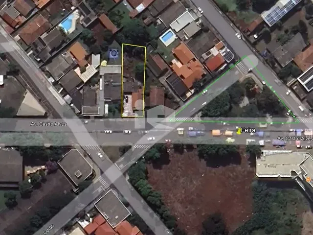 Terreno com 712m², à venda, no bairro Centro em Rolândia