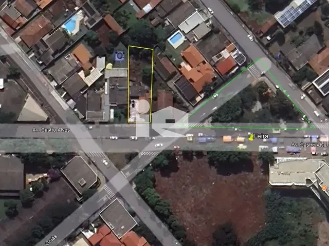 Terreno com 712m², à venda, no bairro Centro em Rolândia