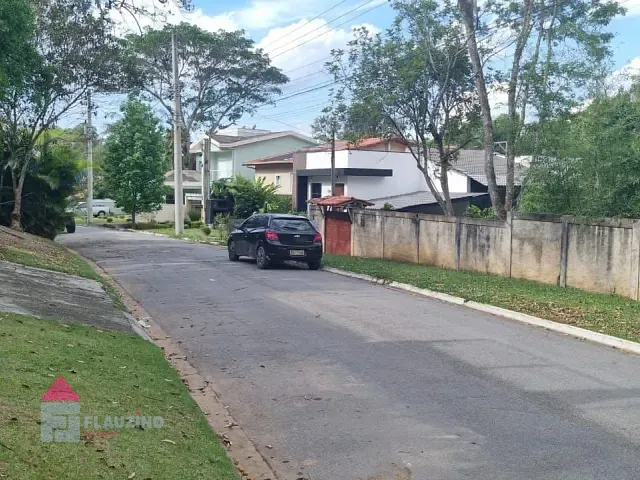 Terreno com 402m², à venda, no bairro Transurb em Itapevi