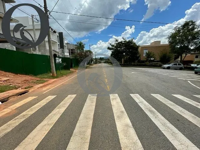 Terreno com 682m², à venda, no bairro Tanque em Atibaia