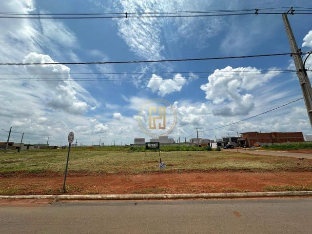 Terreno com 520m², à venda, no bairro Jardim Montreal em Nova Mutum