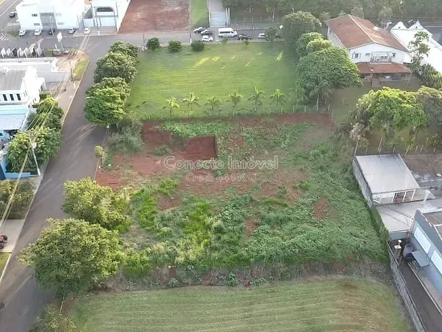Terreno com 2000m², à venda, no bairro Imigrantes em Holambra