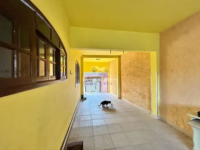 Sobrado com 360m² 4 quartos e 2 banheiros, à venda, no bairro Porto das Laranjeiras em Araucária