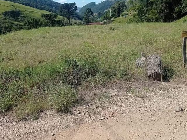 Terreno com 695m², à venda, no bairro Carrocerias Barracão em Alfredo Wagner