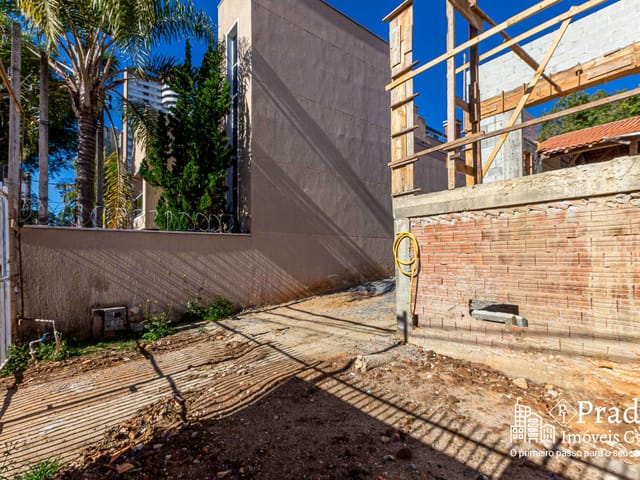 Terreno com 745m², à venda, no bairro Bigorrilho em Curitiba
