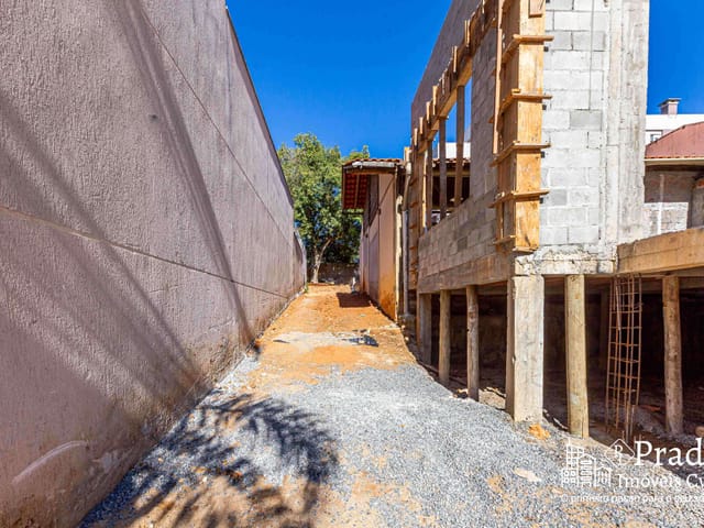 Terreno com 745m², à venda, no bairro Bigorrilho em Curitiba