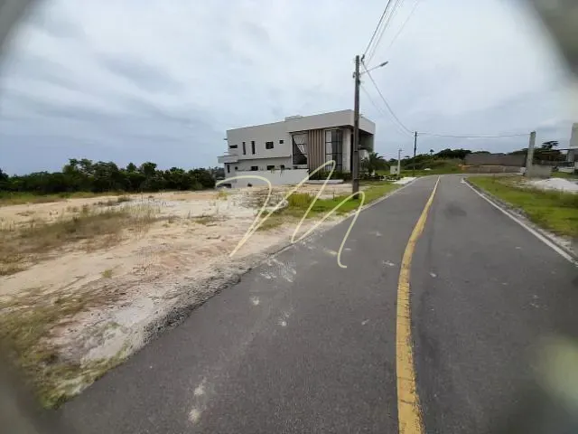 Terreno com 775m², à venda, no bairro Nossa Senhora da Vitória em Ilhéus