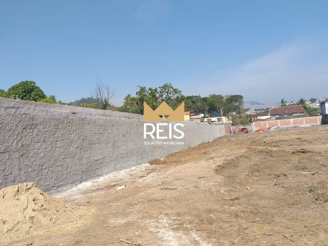 Terreno com 2112m², à venda, no bairro Campo Grande em Rio de Janeiro