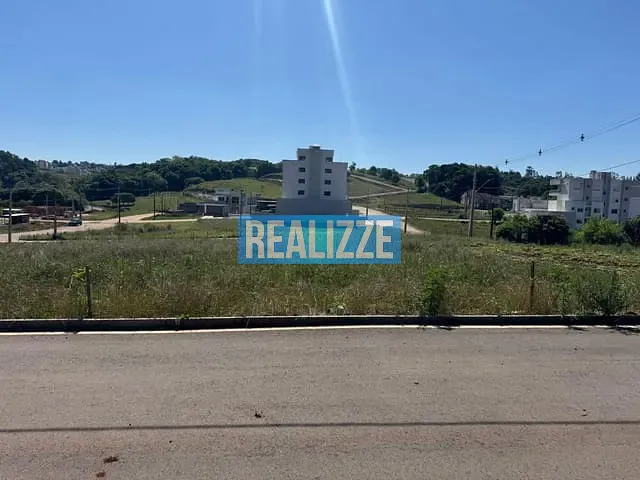 Terreno com 300m², à venda, no bairro Romani em Marau
