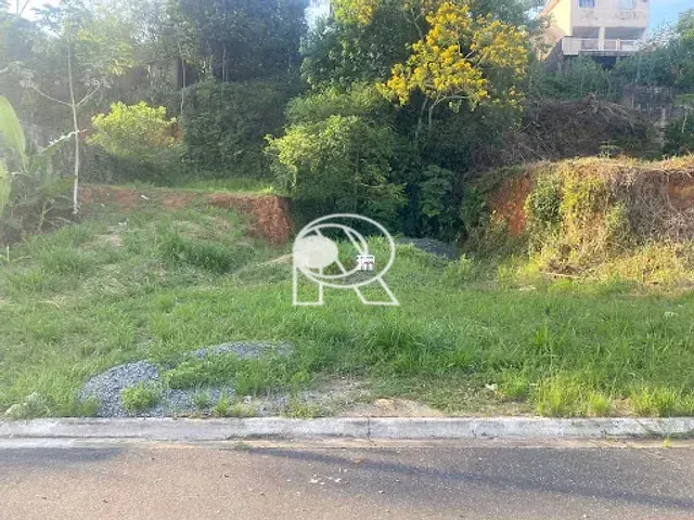 Terreno com 300m², à venda, no bairro Jardim Sao Conrado em Registro