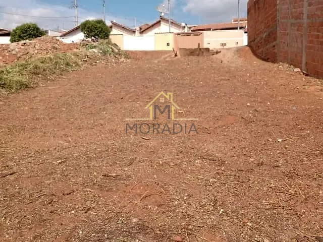 Terreno com 225m², à venda, no bairro Jardim Aeroporto em Guaxupé