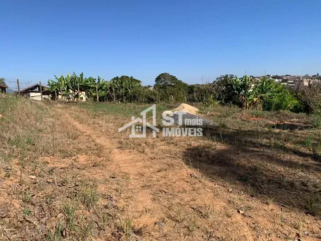 Terreno com 416m², à venda, no bairro Vila Mosconi em Andradas