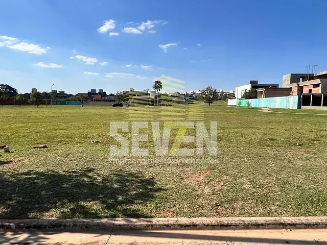 Terreno com 489m², à venda, no bairro Vila Aviação em Bauru