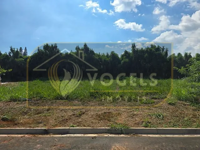 Terreno com 250m², à venda, no bairro Residencial Europa em Holambra