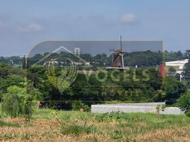 Terreno com 250m², à venda, no bairro Residencial Europa em Holambra
