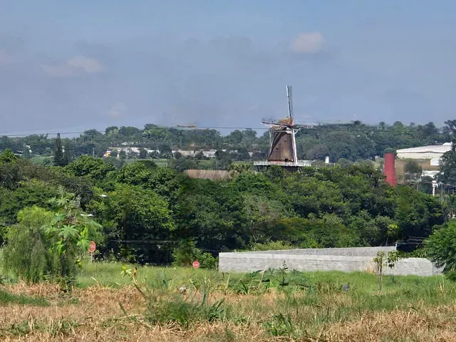 Terreno com 250m², à venda, no bairro Residencial Europa em Holambra