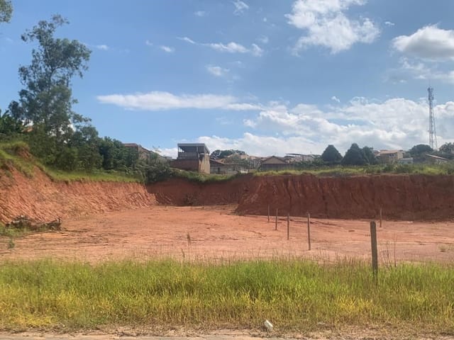 Terreno com 1213m², à venda, no bairro Colinas do Itaim em Cambuí