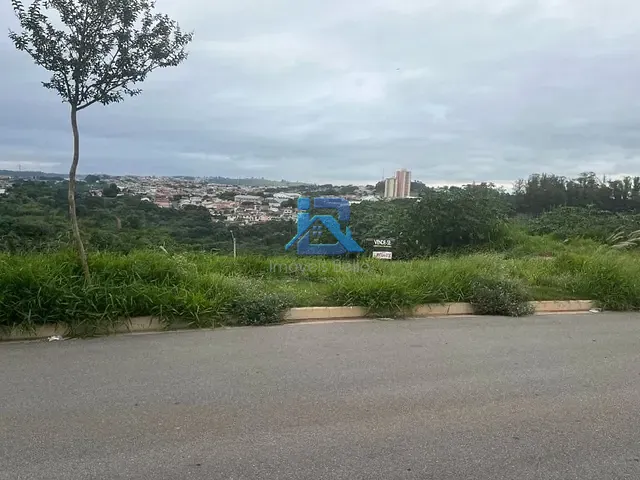 Terreno com 250m², à venda, no bairro Jardim Alto de Santa Cruz em Itatiba