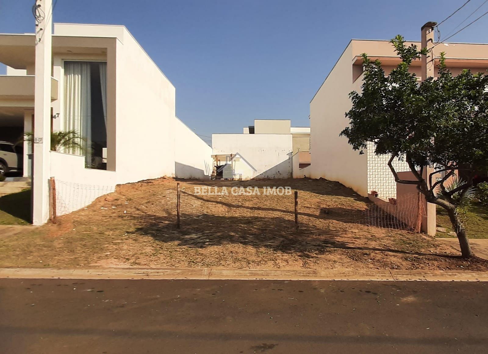 Terreno, 300 m² - Foto 1