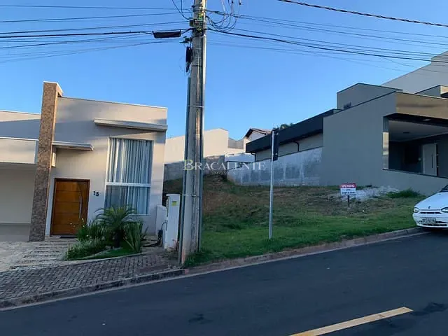 Terreno com 302m², à venda, no bairro Chácaras Alpina em Valinhos