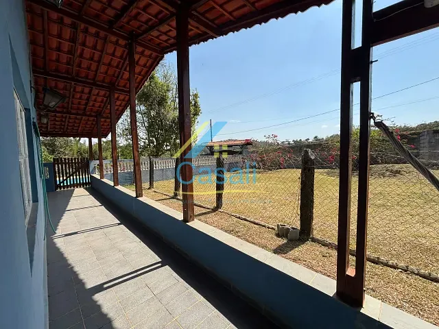Chácara com 8000m² 4 quartos e 2 banheiros, à venda, no bairro Setubal em Mairinque