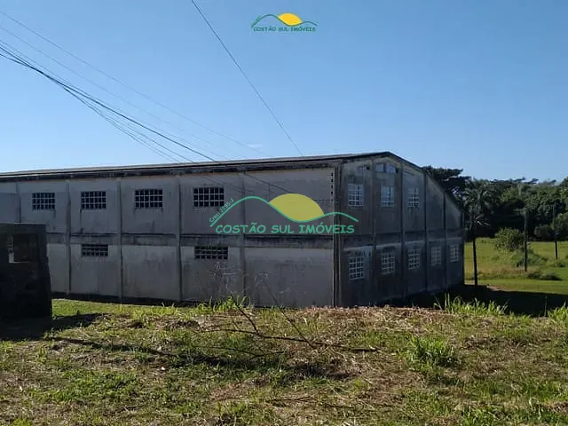 Terreno com 20400m², à venda, no bairro Morro das Pedras em Florianópolis