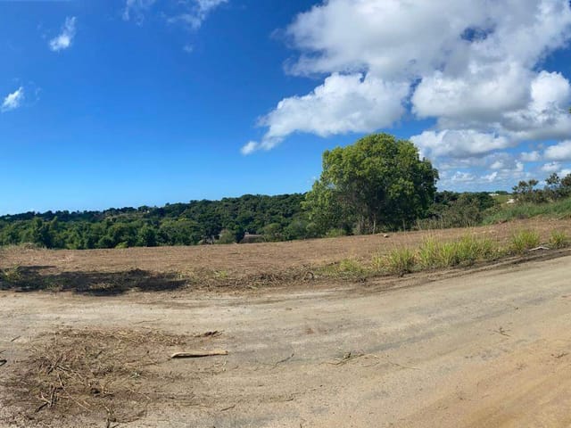 Terreno com 709m², à venda, no bairro Praia Grande em Fundão