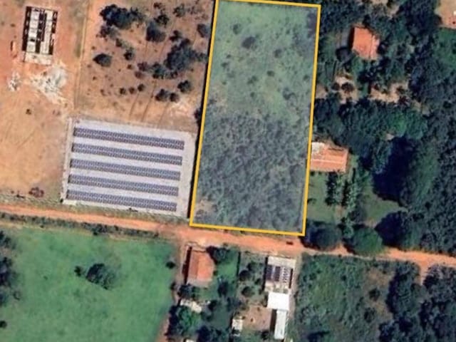 Terreno com 5000m², à venda, no bairro 2 em Abadia de Goiás