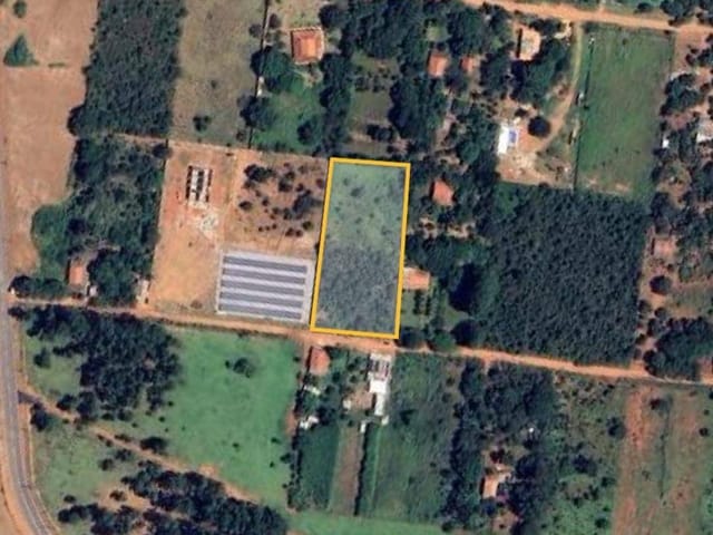 Terreno com 5000m², à venda, no bairro 2 em Abadia de Goiás