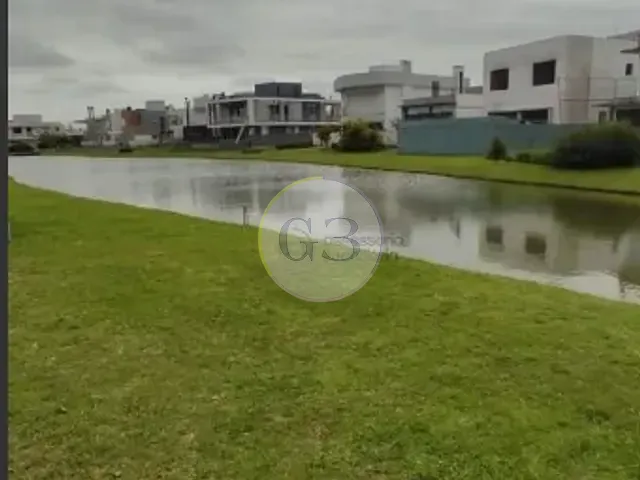 Terreno à venda, no bairro Laranjal em Pelotas