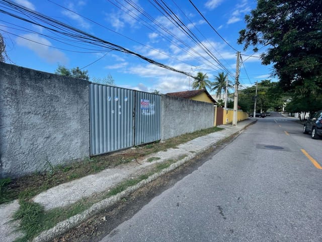 Terreno com 180m², à venda, no bairro Itaipu em Niterói