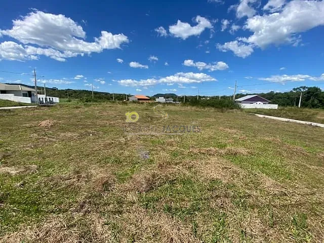 Terreno com 270m², à venda, no bairro Forquilhas em São José