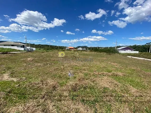 Terreno com 270m², à venda, no bairro Forquilhas em São José