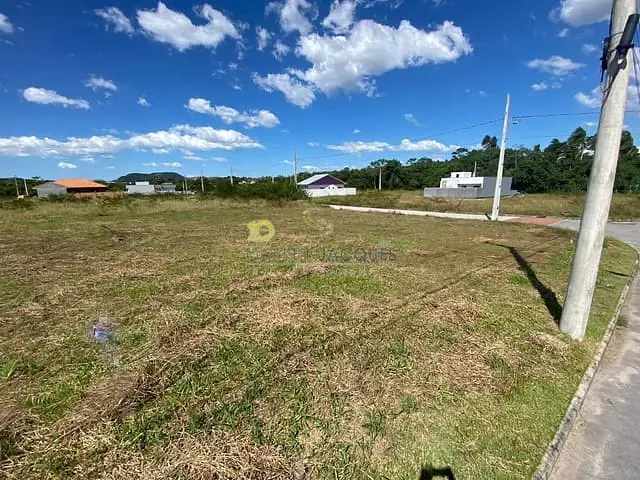 Terreno com 270m², à venda, no bairro Forquilhas em São José