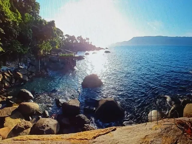 Terreno com 9664m², à venda, no bairro São Pedro (Cambaquara) em Ilhabela