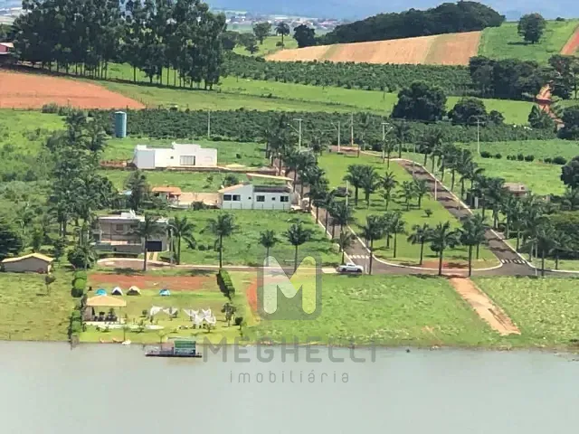 Terreno com 1215m², à venda, no bairro Zona Rural em Guapé