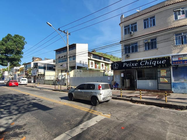 Terreno com 480m², à venda ou para alugar, no bairro Vila Valqueire em Rio de Janeiro