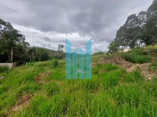 Terreno com 5600m², à venda, no bairro Chácaras Poços de Caldas em Poços de Caldas