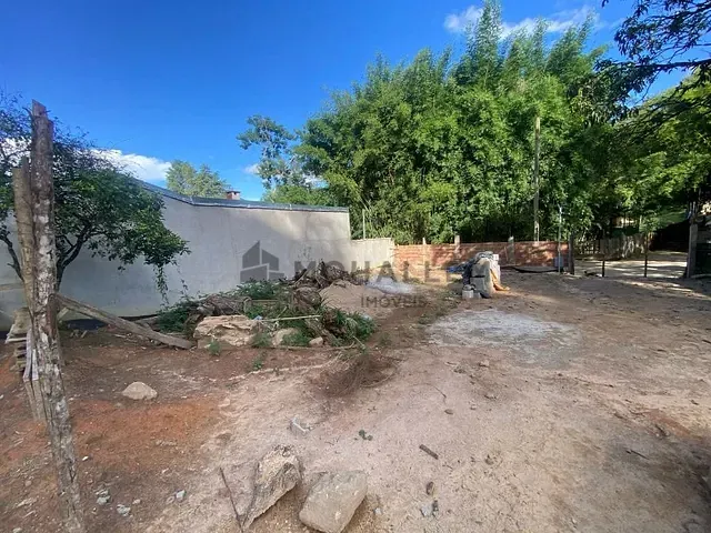 Terreno com 350m², à venda, no bairro São Pedro em Itajubá